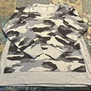 NWT aerie Crew Neck Sweatshirt